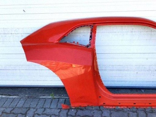 Dodge Challenger 2015+ side right