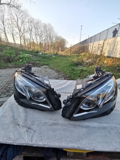 A2139069806 A2139069906 - Mercedes W213 W238 Многоцепочечная светодиодная лампа слева правая идеальная передняя часть