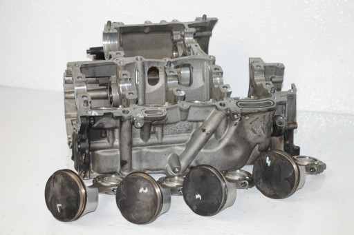 S1000RR 04 - BMW S 1000 RR 10-17 ЦИЛИНДР ПОРШНИ