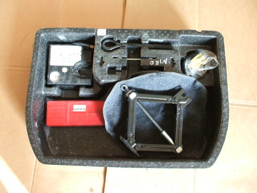 09149-C3910 - KIA NIRO ЗАПАСНЕ КОЛЕСО РЕМОНТНИЙ КОМПЛЕКТ ГАЙКОВИЙ КЛЮЧ