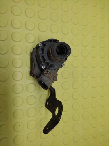 SKODA RAPID 1.6 TDI water pump 6C0121093