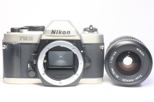 Nikon FM10 35mm SLR フィルムカメラ 35-70mm Nikon FM10 SLR 35mm Film Camera + Ai-S Zoom Nikkor 35-70mm F