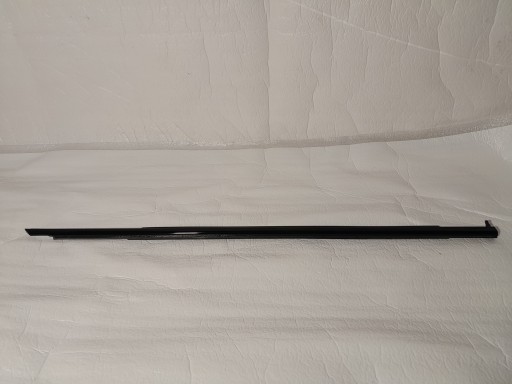 BMW 5 G30 moulding dust door right front 7404026