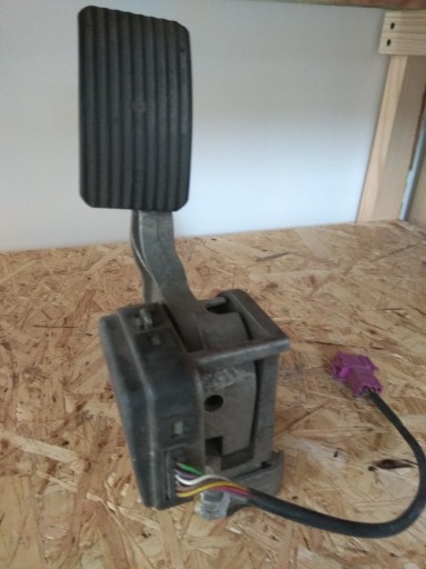 445803006002 - Педаль акселератора VDO MAN TGA 81259706092