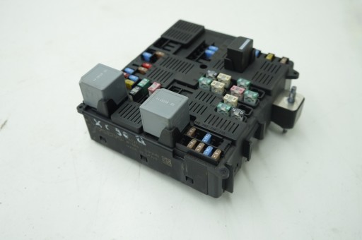 Блок предохранителей volvo xc90 ii 31473771