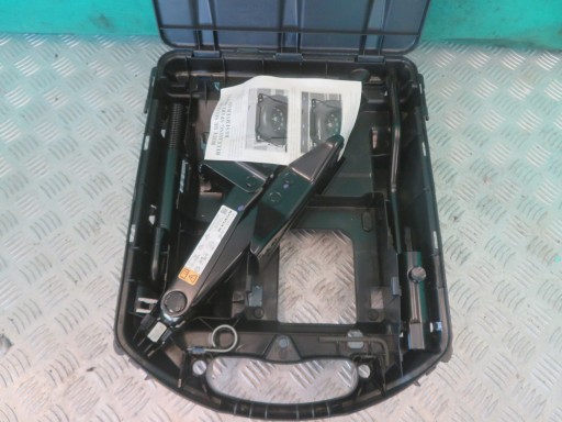mandatory vehicle equipment RENAULT TRAFIC OPEL VIVARO 24R