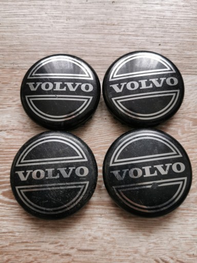 Крышки volvo 8646379 оригинальные