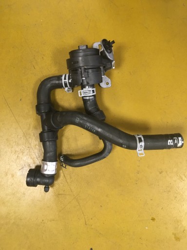 140538899R 925164GA0A - ШЛАНГ ВОДЯНОЙ НАСОС RENAULT ESPACE V MEGANE IV 1.6 TCE