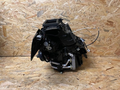 ОБІГРІВАЧ RENAULT CLIO IV 4 272705269R ЄВРОПА