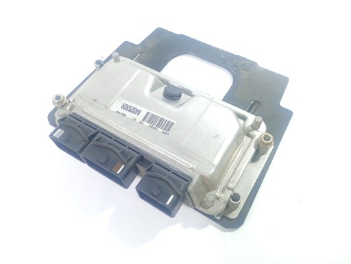Peugeot 307 02-08 computer control unit of the engine OE 9657823880
