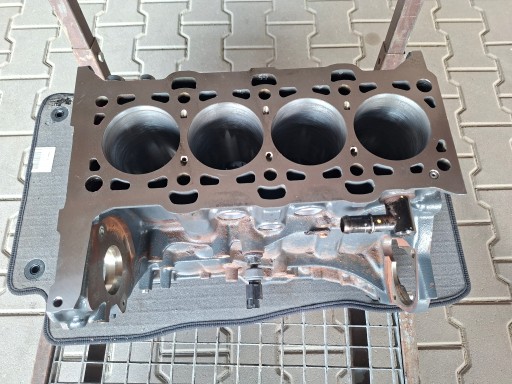 BLOK of the engine R20AT 2.2L HYUNDAI SANTA FE III 2.2 D CRDI D4HB