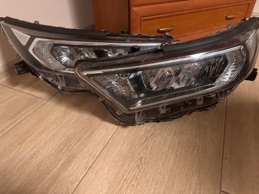 Лампа полная led rav4 v лифт 19 20 22 левая правая