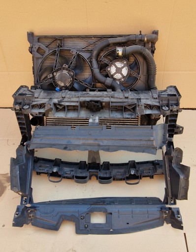 RENAULT TRAFIC III ПЕРЕДНИЙ РЕМЕНЬ РАДИАТОРА 1.6