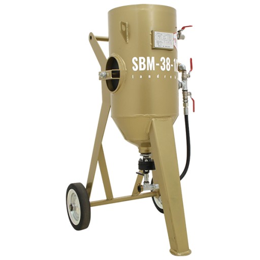 ПОЛЬСКАЯ МОБИЛЬНАЯ ШЛИФОВАЛЬНАЯ МАШИНА 38 ЛИТРОВ 12 БАР