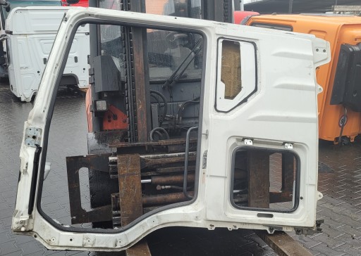 ОБШИВКА КАБІНИ ЧВЕРТИНА ЛІВА MAN TGS TG3 2021р