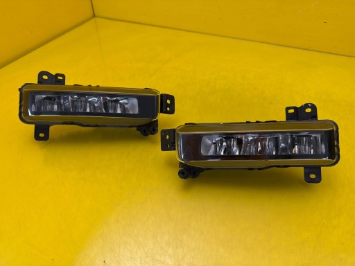 Nebelscheinwerfer links rechts BMW 3 G20 G21 2 F45 F46 Lift Led 8089525 8089526