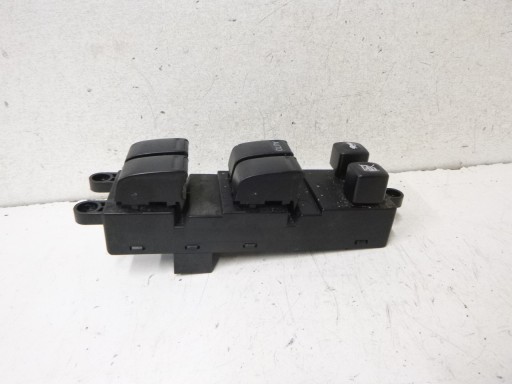 switch panel of the window left Nissan Primera P12 04r.