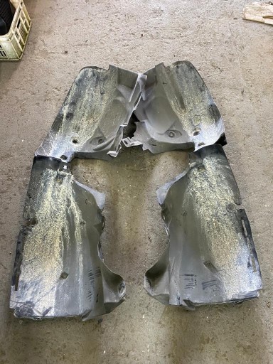 RENAULT CLIO IV ПІДНЯТИ ПЕРЕДНІ КОЛІСНІ АРКИ