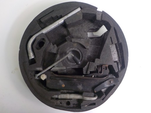 AUDI A3 II 8P Cric Levier de vitesse Clé WKRETKA Crochet remorquage 8P0012109E