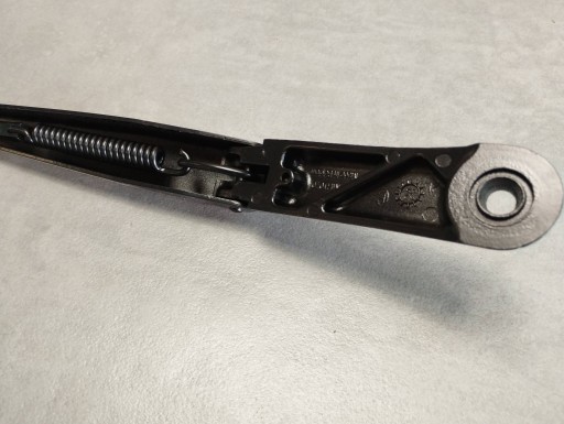 Volkswagen Tiguan III wiper arm right 571955410