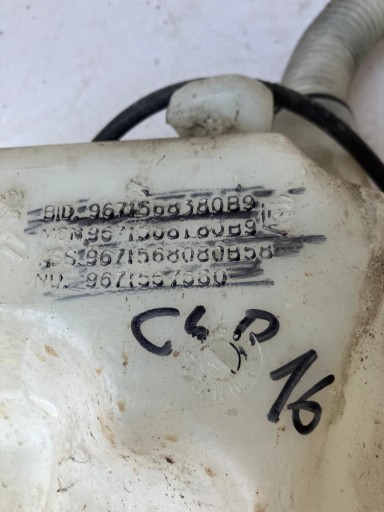 washer fluid tank C4 PICASSO and