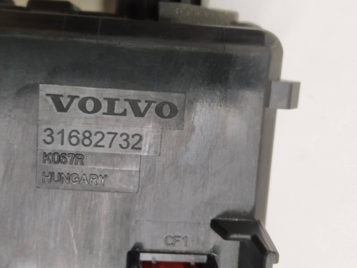 Module fusibles 32209198 2.0 B 303KM Volvo XC 90 II (2015- )