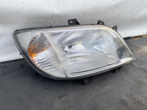 MERCEDES SPRINTER 903 99- REFLEKTOR front right light right front HELLA