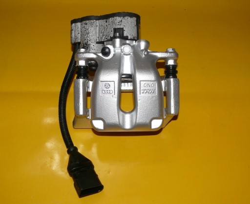 4E0615403B - Гальмівний супорт лівий задній AUDI A8 D3 LIFT 310/22