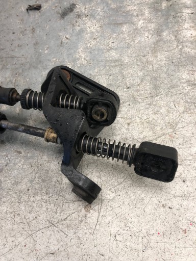 Schalthebel Schaltkulisse getriebe MANUAL SKODA OCTAVIA II LIFT KOMBI 1K0711049CJ