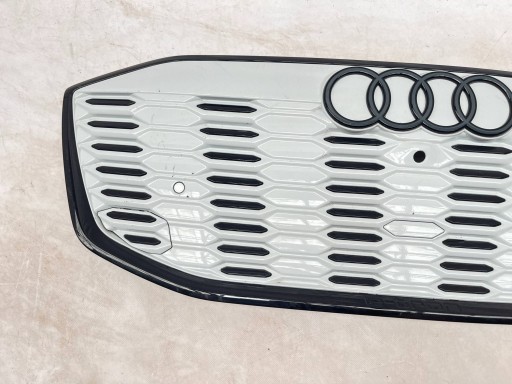 grille radiator GRIKLL front BIALY original AUDI E-TRON 85H853653A