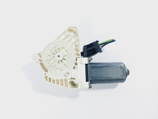 engine of a wiper left front OE A1698201742 Mercedes A-KLASA W169 04-12