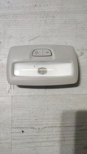 Dacia Duster II 17r 1.2 Oswietlenie des Kabine Licht