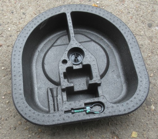 FORD FOCUS MK3 FL 17R KOMBI polystirene boot floor well BM5117009BC