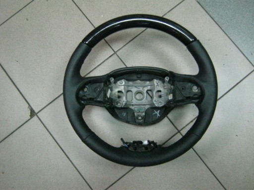 LENKRAD LEDER JEEP GRAND CHEROKEE LIFT 14