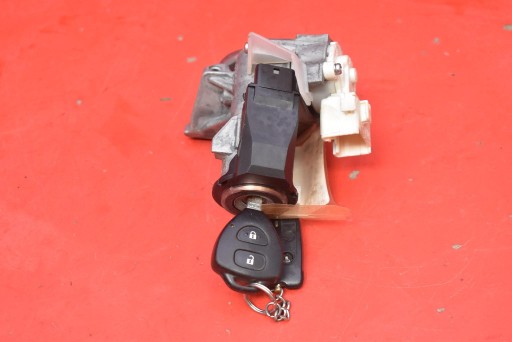 ignition key 45020-0204 TOYOTA AURIS 1 and 1.4 D-4D 90 KM 06-09