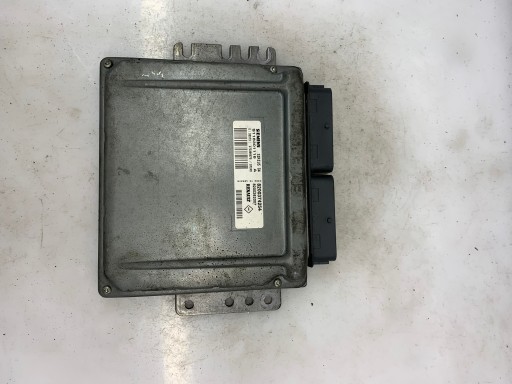 Компьютер двигателя renault s118301118a 8200374254 8200282007