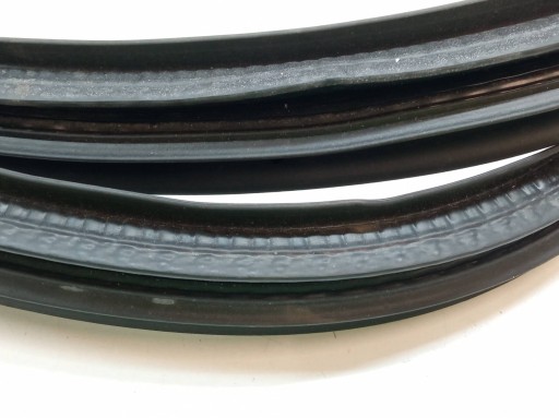 gasket door left rear part bodywork 5D Renault Clio V (2019-)