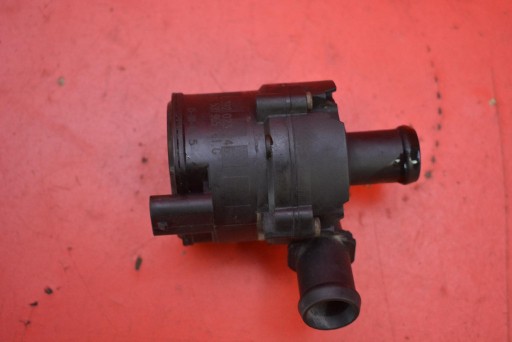 pump pump circulation of water 5Q0965567H VW PASSAT B8 2.0 TSI 220 KM 14-19