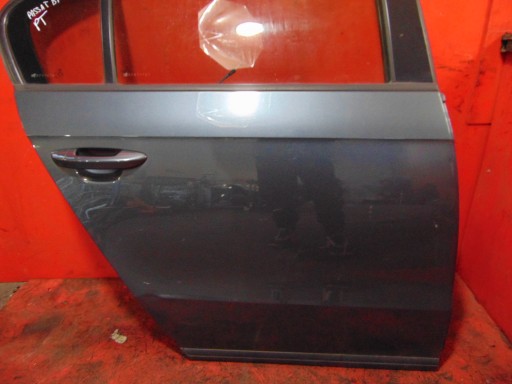 PASSAT B7 3C sedan 10- door right rear part rear. LK7X