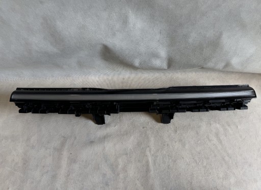 92209CG000 - Hyundai staria 21- led drl lamp centre nice!