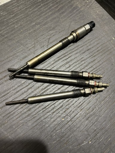 Свеча накаливания audi vw skoda seat 2.0 tdi 03l905061g