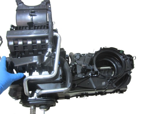 VOLVO XC40 XC 40 2.0 T5 Benzín ohřívač obal topení 32226362