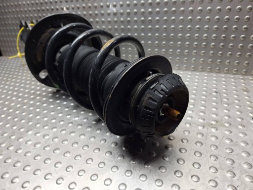 shock absorber left front TOYOTA YARIS CROSS 20-26 48520-0D530