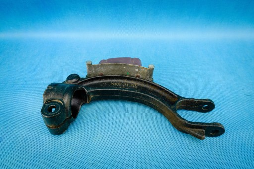 Widelec of a shock absorber right Audi A6 S6 RS6 4G A7 S7 RS7 4G8 8K0413038M
