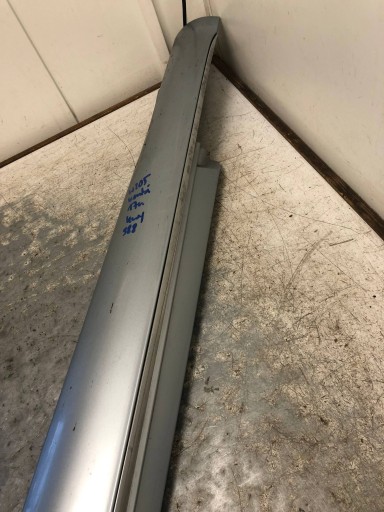 moulding threshold left AVANTGARDE MERCEDES W205 KOMBI 988 A2056906902
