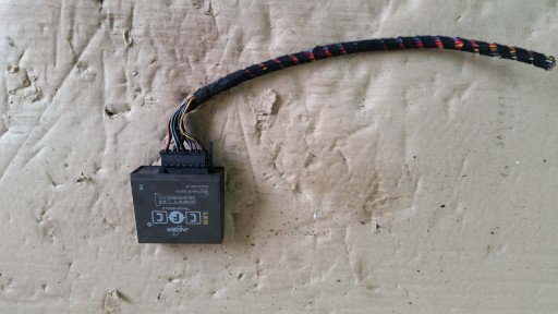 Volvo v50 2.4 d 06r модуль крюка 10r-03123301