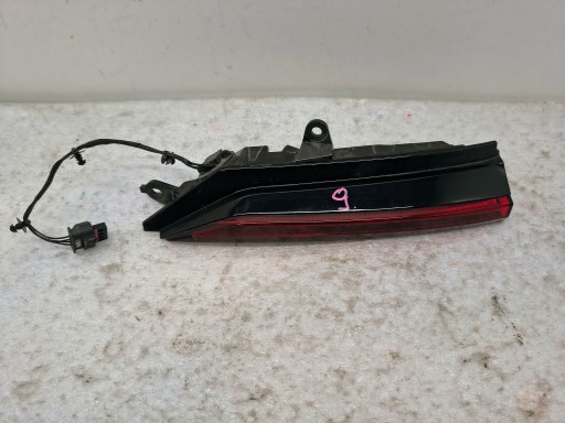 Polestar 2 задній лівий ліхтар салон європа