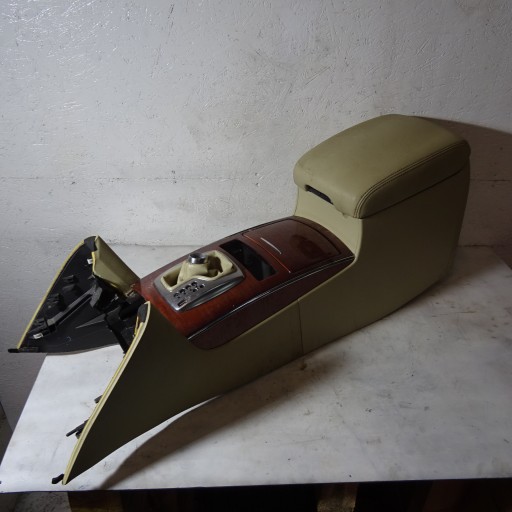 INFINITI FX30 II ЦЕНТРАЛЬНИЙ ТУНЕЛЬ