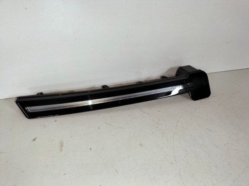 light grille front right LED DRL VW ID3 19