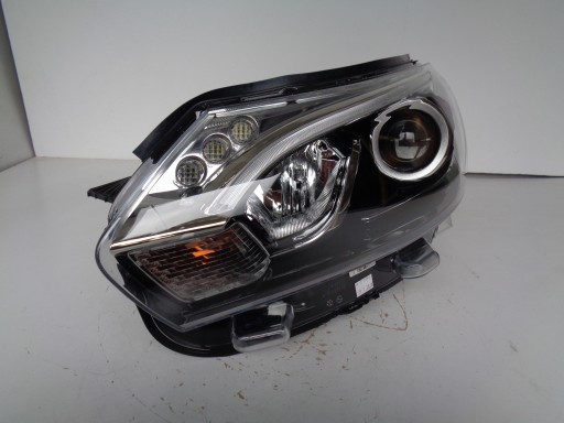 light left REFLEKTOR TOYOTA PROACE 16- XENON